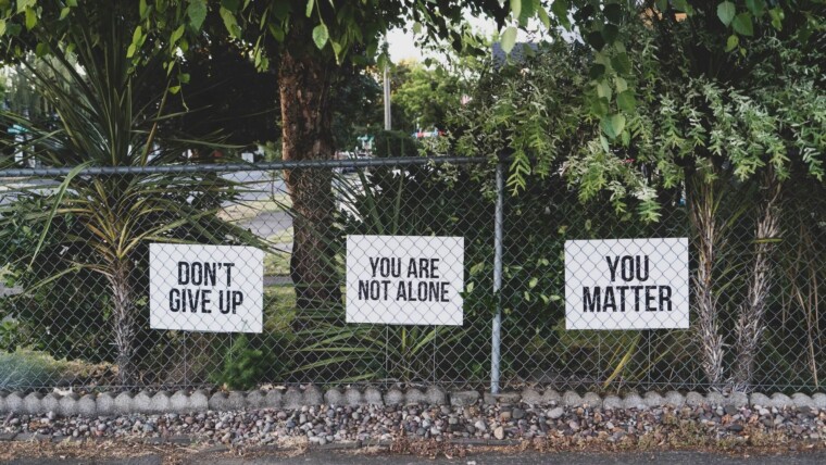 what to expect while staying in a sober living facility